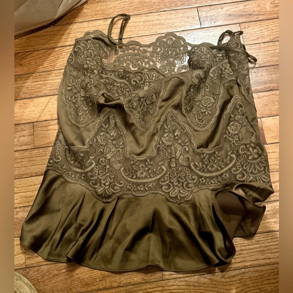 H&M lace detail Camisole Top satin dark brown size small NWT - Picture 8 of 9